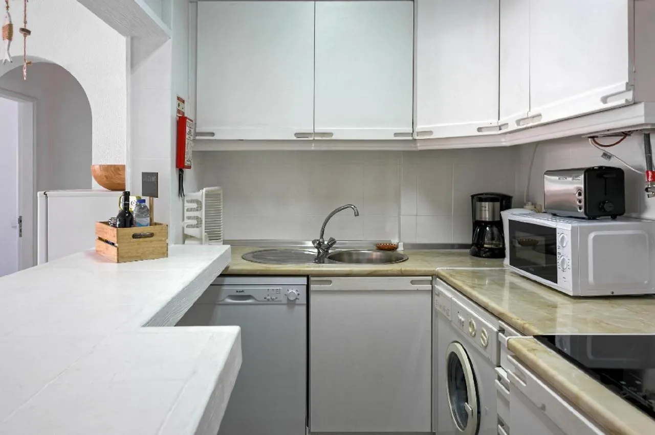 بيت للعطل Wow Flat 200M Beach, 10Min Downtown, Terrace With Sea View لاغوس